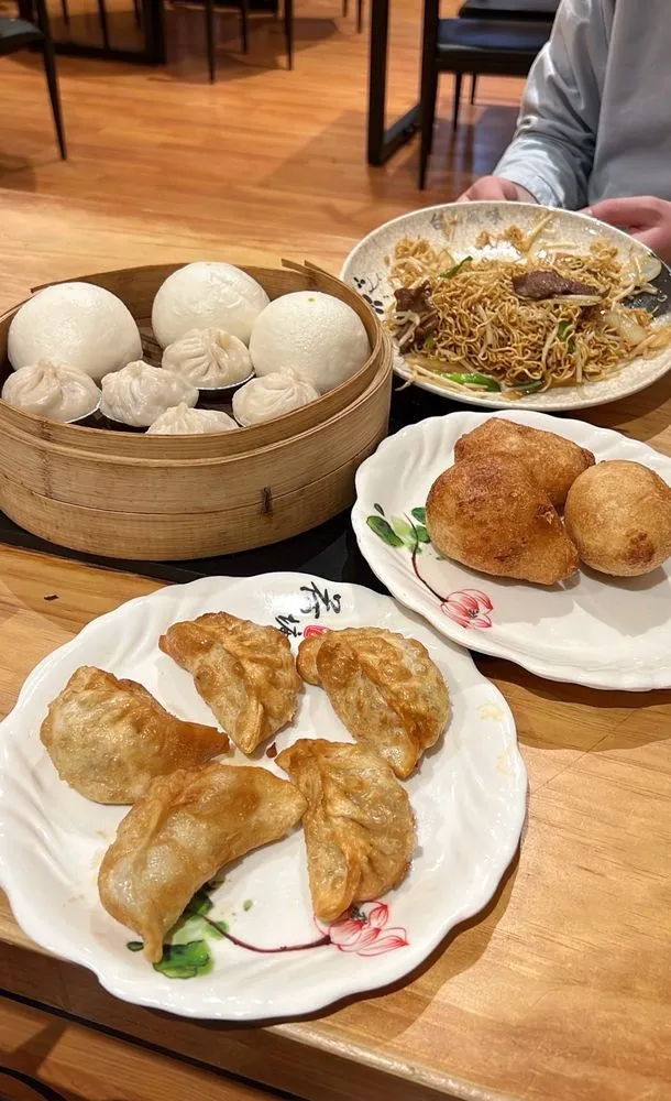 Pan-Fried Pork Buns (4)